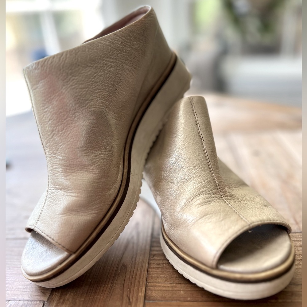 Tamaris Alis Rose Gold Wedge Heel